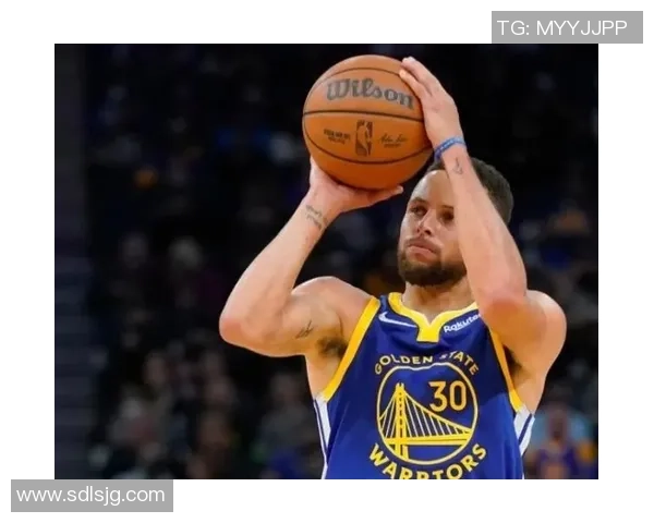 库里三分大赛决赛狂轰20球创历史新纪录引发全场惊叹