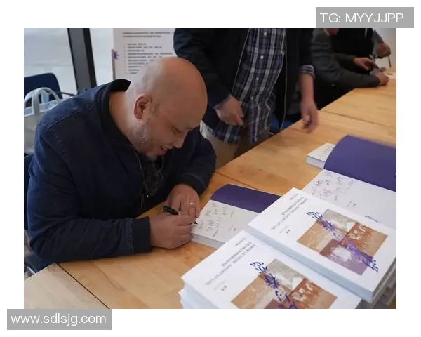 徐昕的艺术之路：从初学者到备受瞩目的创作才俊的成长历程与心路历程